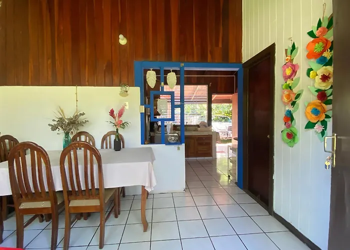 La Casa De Dona Nena * Juntas (Abangares)