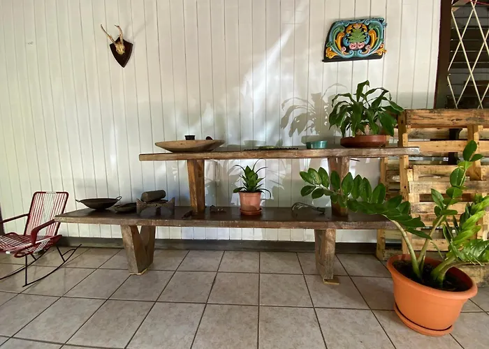 La Casa De Dona Nena Lodge *